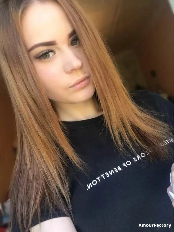 Liana, 21